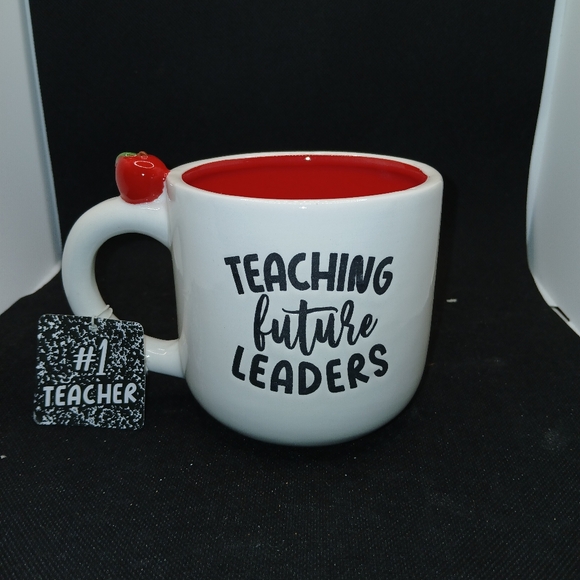 Teacher 20 Oz Coffee Mug. " Teaching Future Leaders" NWT A1 - Picture 2 of 4